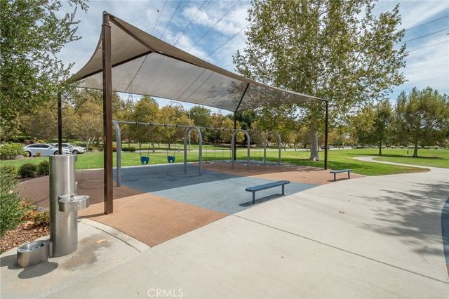 28454 Evergreen, Saugus, CA 91390