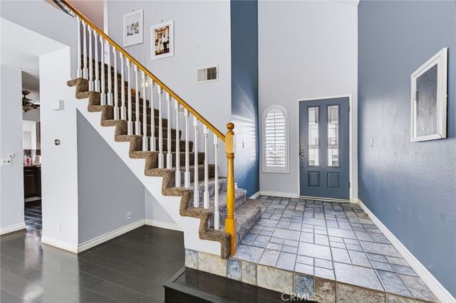 28454 Evergreen, Saugus, CA 91390