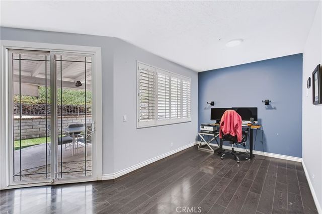 28454 Evergreen, Saugus, CA 91390