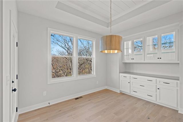 25995 W 140th Street, Olathe, KS 66061