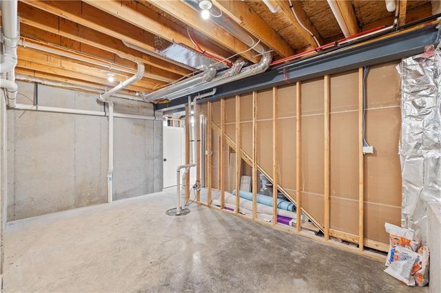25995 W 140th Street, Olathe, KS 66061