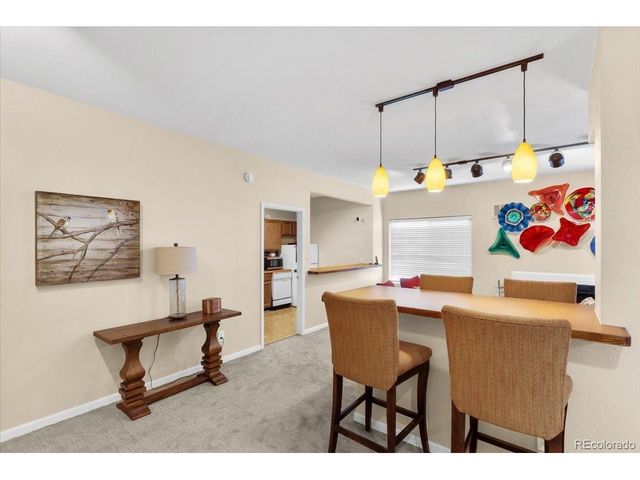 2301 E Fremont Ave Y-Y06, Centennial, CO 80122