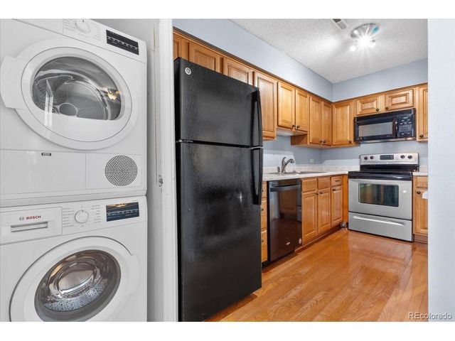 2301 E Fremont Ave Y-Y06, Centennial, CO 80122