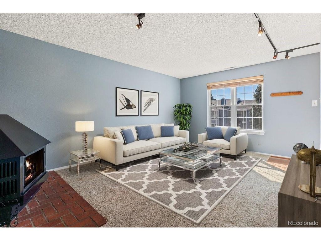 2301 E Fremont Ave Y-Y06, Centennial, CO 80122