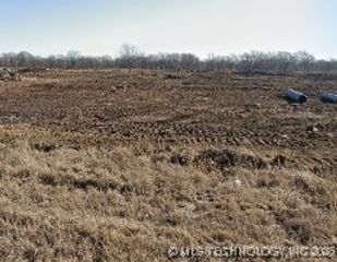 10879 S 278th East Avenue, Coweta, OK 74429