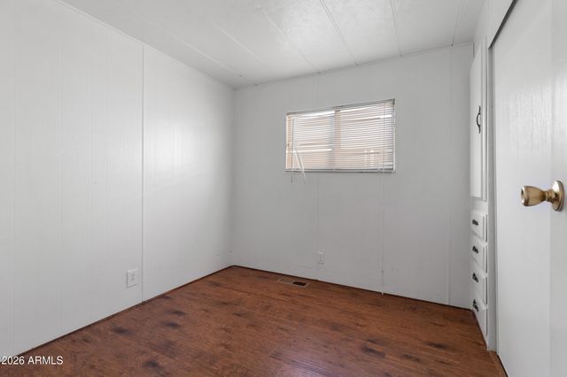 535 S ALMA SCHOOL Road 39, Mesa, AZ 85210