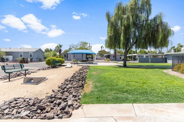 535 S ALMA SCHOOL Road 39, Mesa, AZ 85210