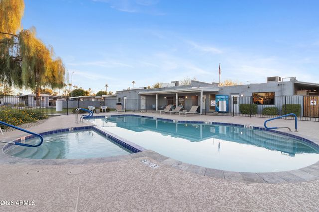 535 S ALMA SCHOOL Road 39, Mesa, AZ 85210