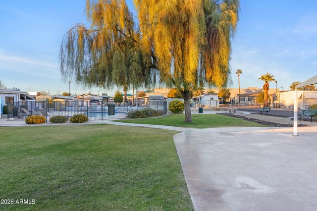 535 S ALMA SCHOOL Road 39, Mesa, AZ 85210