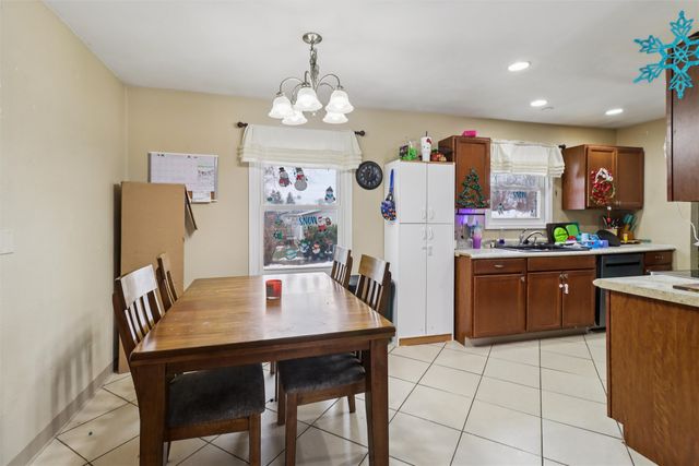 500 Harrison Avenue, Grinnell, IA 50112