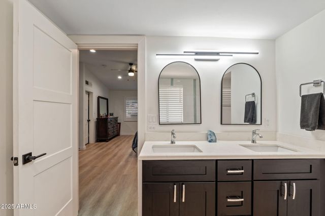 3901 N 19TH Street, Phoenix, AZ 85016