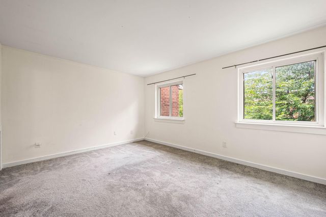 135 CAERNARVON CT, Exton, PA 19341