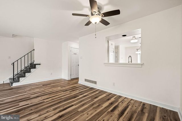 135 CAERNARVON CT, Exton, PA 19341
