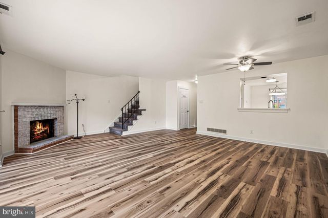 135 CAERNARVON CT, Exton, PA 19341