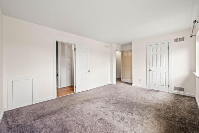 135 CAERNARVON CT, Exton, PA 19341