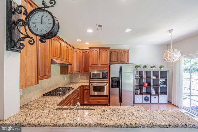 2392 S WHITTMORE, Furlong, PA 18925