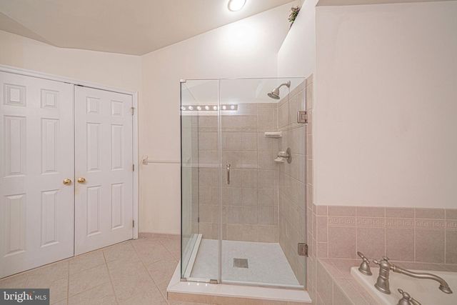 2392 S WHITTMORE, Furlong, PA 18925