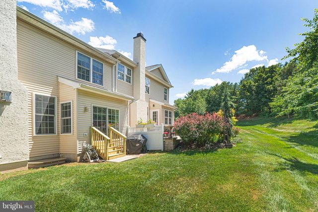2392 S WHITTMORE, Furlong, PA 18925