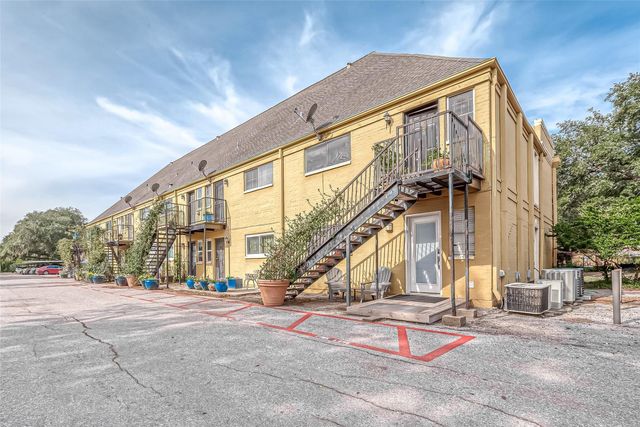 5200 Arboles Drive 2, Houston, TX 77035