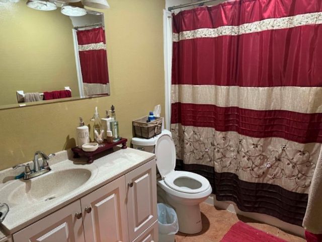 5200 Arboles Drive 2, Houston, TX 77035