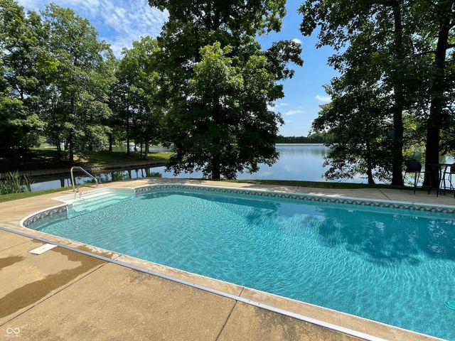 2001 E Ely Court, Martinsville, IN 46151