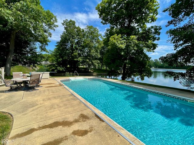 2001 E Ely Court, Martinsville, IN 46151
