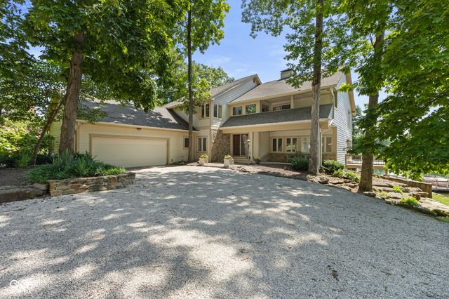 2001 E Ely Court, Martinsville, IN 46151