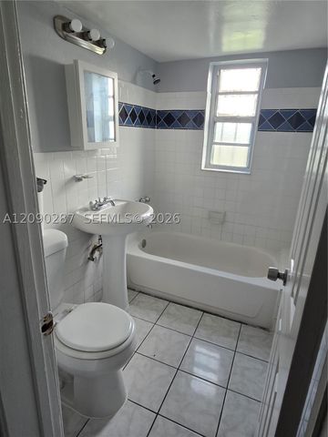 1520 NW 61st St 8, Miami, FL 33142