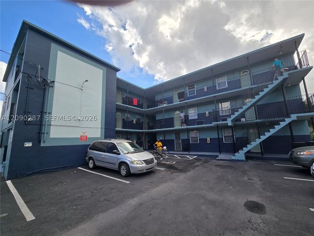 1520 NW 61st St 8, Miami, FL 33142
