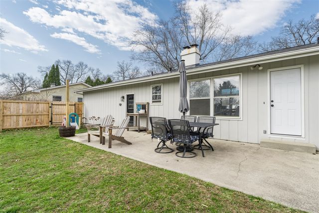 8405 Newells Lane, Portage, MI 49002