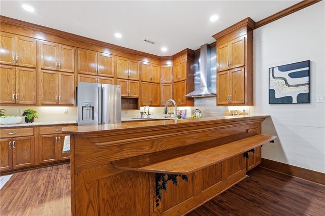 407 NW B Street, Bentonville, AR 72712