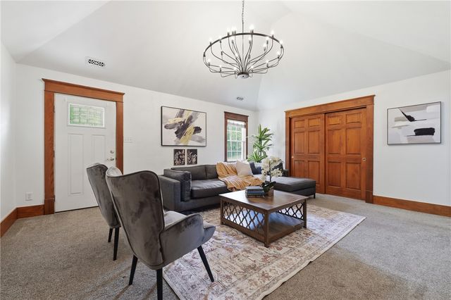 407 NW B Street, Bentonville, AR 72712