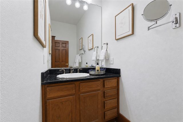 407 NW B Street, Bentonville, AR 72712