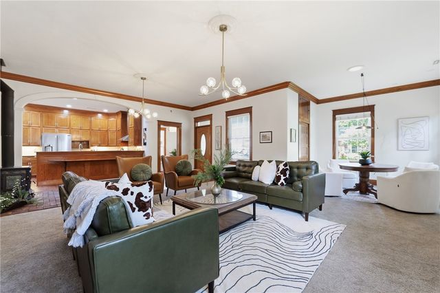 407 NW B Street, Bentonville, AR 72712