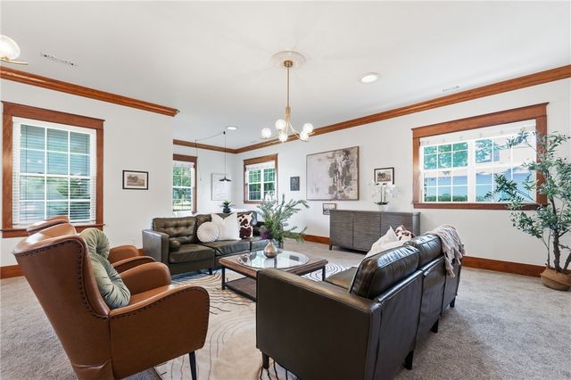 407 NW B Street, Bentonville, AR 72712