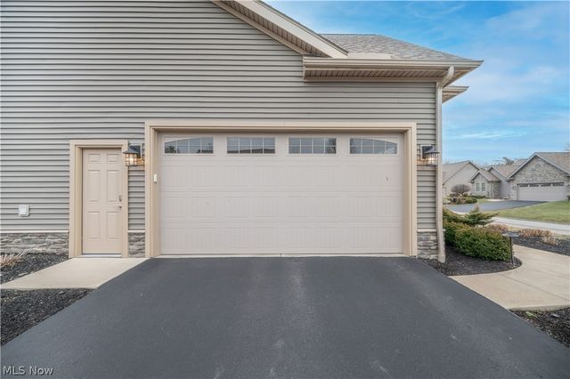 2939 Briarwood Court, Poland, OH 44514