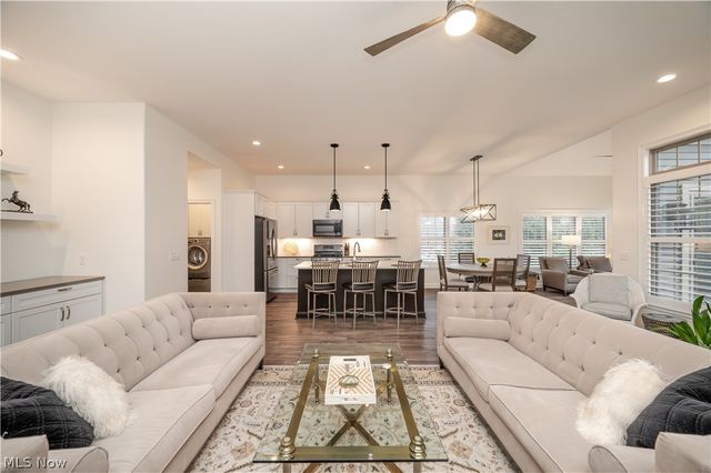 2939 Briarwood Court, Poland, OH 44514