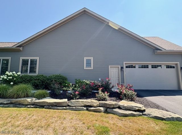 2939 Briarwood Court, Poland, OH 44514