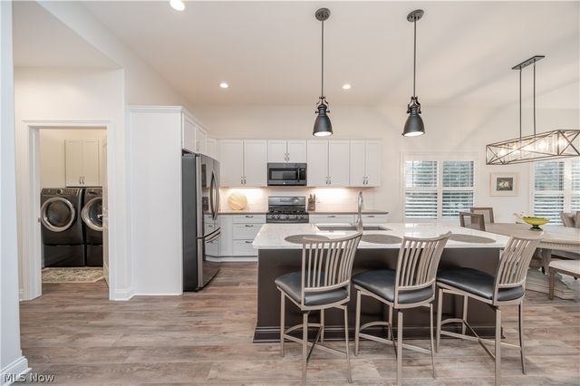 2939 Briarwood Court, Poland, OH 44514