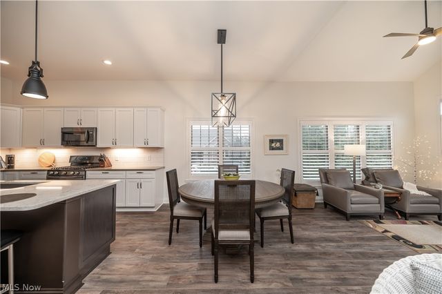 2939 Briarwood Court, Poland, OH 44514