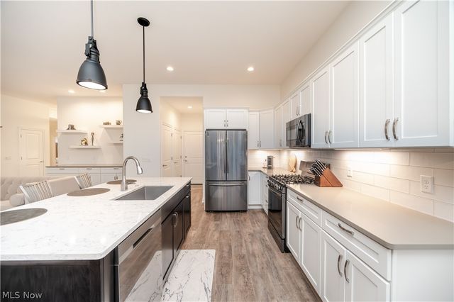 2939 Briarwood Court, Poland, OH 44514