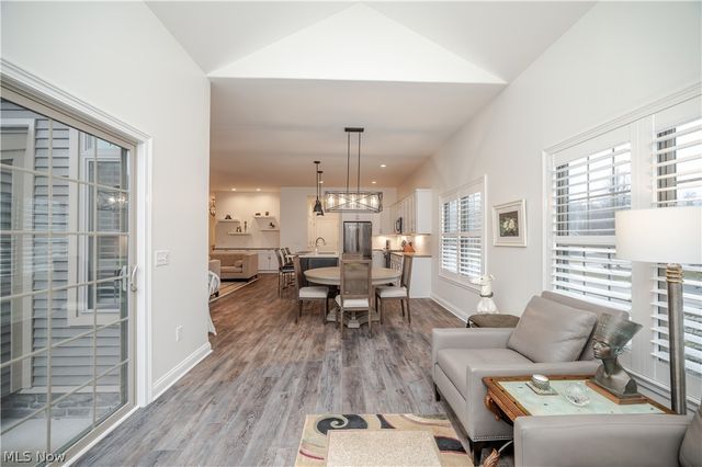 2939 Briarwood Court, Poland, OH 44514