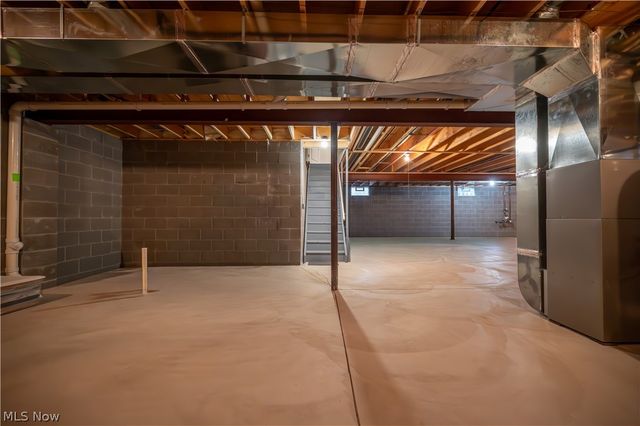 2939 Briarwood Court, Poland, OH 44514