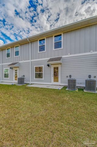 1512 Farragut Way, Pensacola, FL 32534