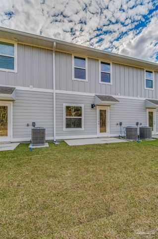 1512 Farragut Way, Pensacola, FL 32534