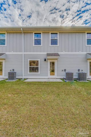 1512 Farragut Way, Pensacola, FL 32534