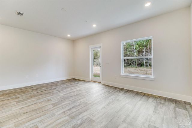 1512 Farragut Way, Pensacola, FL 32534