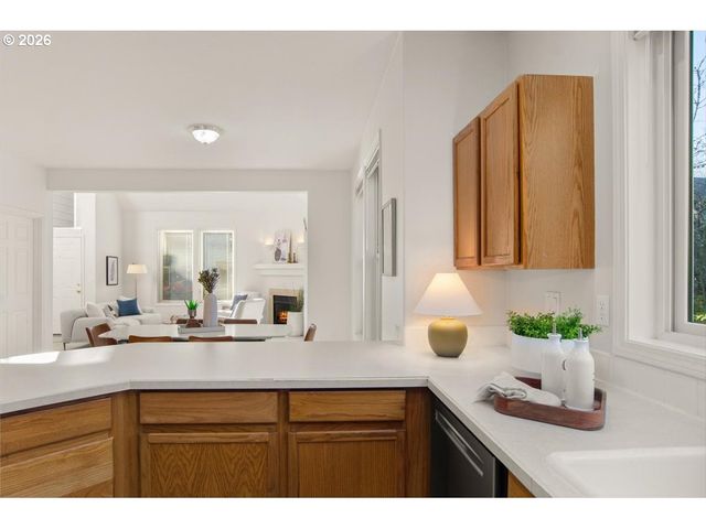 7415 Sw NEPTUNE Ter, Beaverton, OR 97007