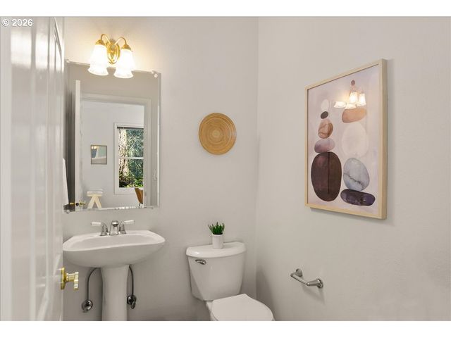 7415 Sw NEPTUNE Ter, Beaverton, OR 97007