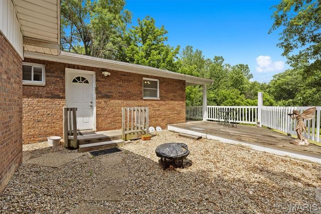 6300 State Route 4, Worden, IL 62097